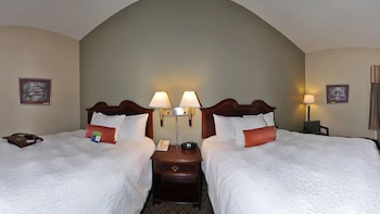 Two queen beds nonsmoking