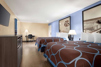 Studio Suite, 2 Queen Beds, Non Smoking