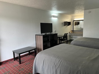 Standard Room, 2 Queen Beds, Non Smoking