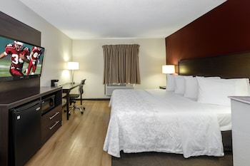 Superior Room, 1 King Bed, Accessible (Smoke Free)