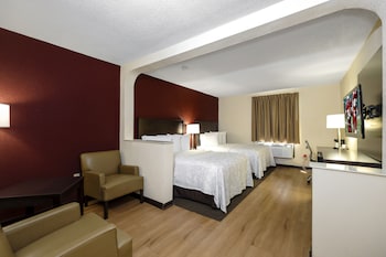 Deluxe Room, 2 Double Beds (Smoke Free)