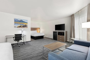 Suite, 2 Queen Beds, Non Smoking