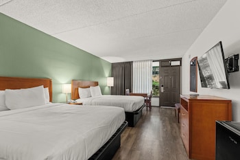 Standard Room, 2 Queen Beds