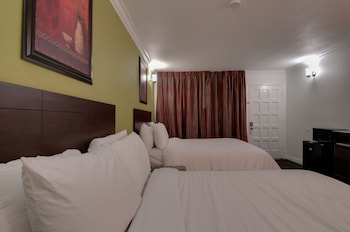 Standard Room, 2 Queen Beds, Non Smoking