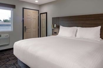 Room, 1 King Bed, Non Smoking