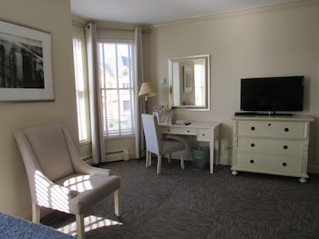 Deluxe Double Room 26