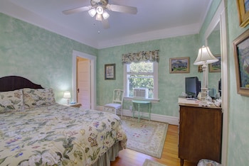 Room, Private Bathroom (Bobwhite)