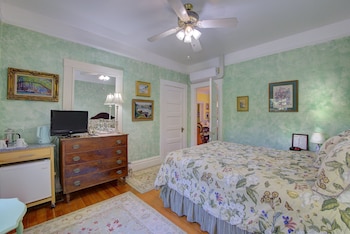 Room, Private Bathroom (Bobwhite)