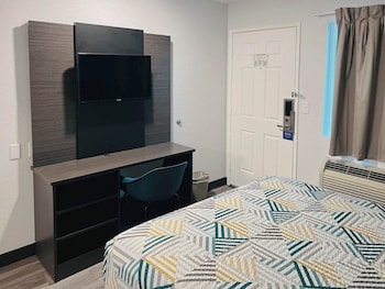 Standard Room, 1 Queen Bed, Non Smoking