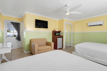 Two Queen Beds Second Floor (Not Pet Friendly)