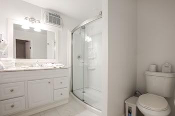Two Queen Beds Private Bathroom Across Hallway (Not Pet Friendly)