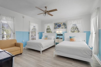 Two Queen Beds Second Floor (Not Pet Friendly)