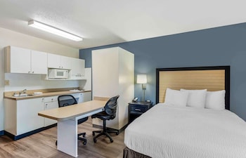 Studio, 1 Queen Bed, Non Smoking
