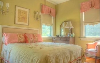 Classic Room, 1 Queen Bed