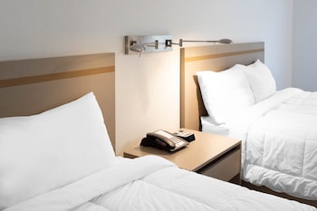 Room, 2 Queen Beds, Non Smoking