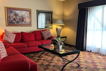 Executive Suite, 1 King Bed, Non Smoking, Jetted Tub (2 Rooms)