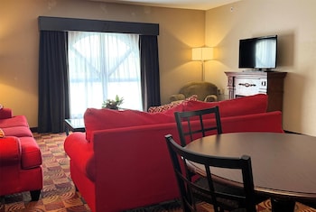Executive Suite, 1 King Bed, Non Smoking, Jetted Tub (2 Rooms)