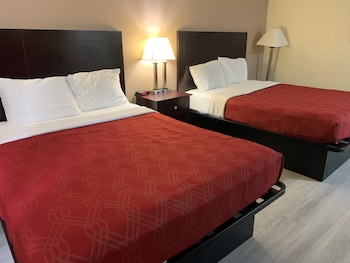 Suite, 2 Queen Beds, Non Smoking (No Pets)