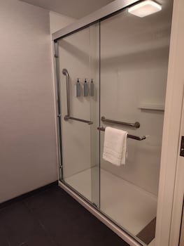 Executive Suite, 1 Bedroom, Corner