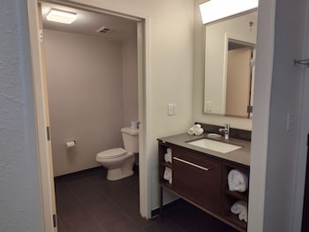 Executive Suite, 1 Bedroom, Corner