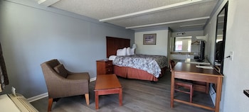 Standard Room, 1 King Bed, Non Smoking