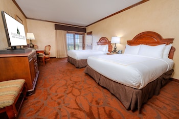 Traditional Suite, 2 Queen Beds