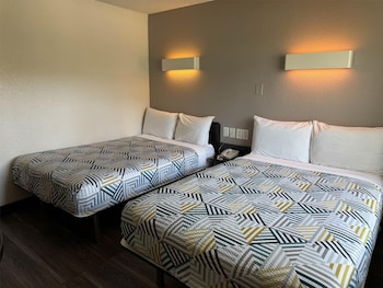 Standard Room, 2 Double Beds, Non Smoking
