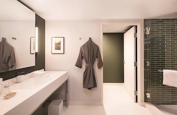 Park MGM Nighthawk Suite