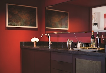 Park MGM Nightingale Suite