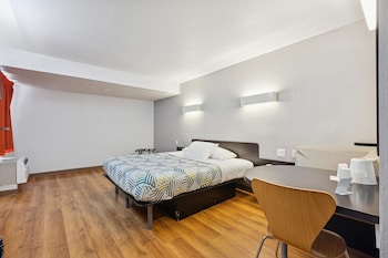 Standard Room, 1 King Bed, Non Smoking