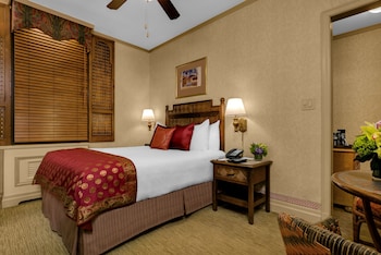 Petite Queen Bedroom