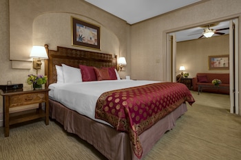Suite, 1 King Bed