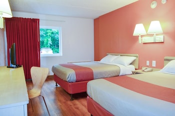 Standard Room, 2 Queen Beds, Non Smoking