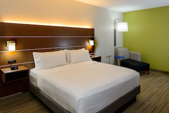 Standard Room, 1 King Bed, Accessible