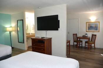 Standard Double Room, 2 Double Beds, Pet Friendly