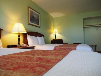 Deluxe Room, 2 Queen Beds
