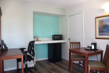 Standard Double Room, 2 Double Beds, Pet Friendly