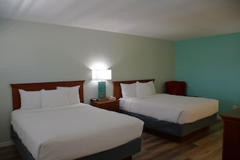 Standard Double Room, 2 Double Beds, Pet Friendly