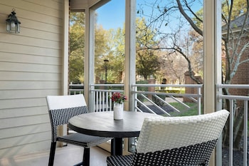 Villa, 2 Bedrooms (Mobility Accessible, Roll-In Shower)