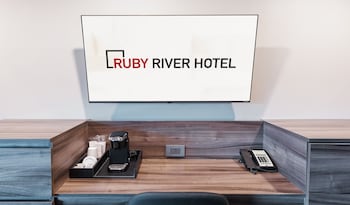 Room, 1 King Bed, Accessible