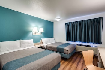 Standard Room, 2 Double Beds, Non Smoking
