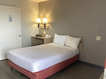 Standard Room, 1 Double Bed, Accessible, Non Smoking