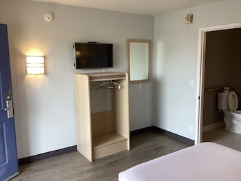 Standard Room, 1 Double Bed, Accessible, Non Smoking
