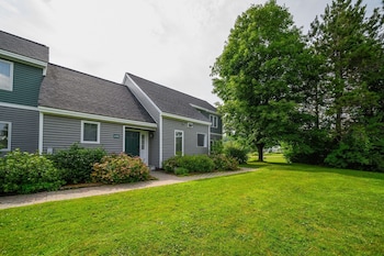 Stoweflake Townehome, 2 Bedrooms - Not Pet Friendly