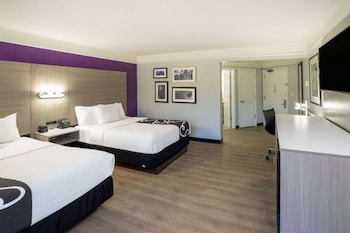 Room, 2 Queen Beds, Non Smoking
