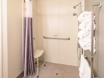 Room, 2 Double Beds, Accessible, Non Smoking (Mobility/Hearing, Tub w/ Grab Bars)