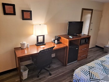 Standard Room, 1 Queen Bed, Non Smoking