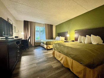 Standard Room, 2 Queen Beds, Non Smoking