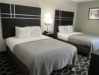 Standard Room, 2 Queen Beds, Non Smoking