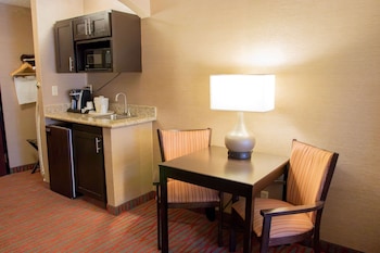 Studio Suite, 1 King Bed, Non Smoking